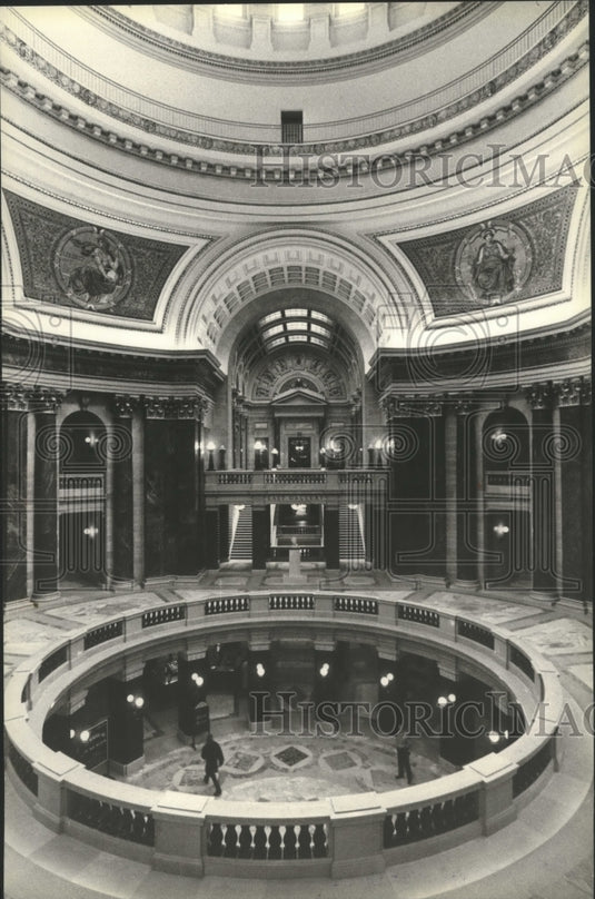 1980 Press Photo View of Circles and Arches at Capitol in Madison, Wisconsin-Historic Images