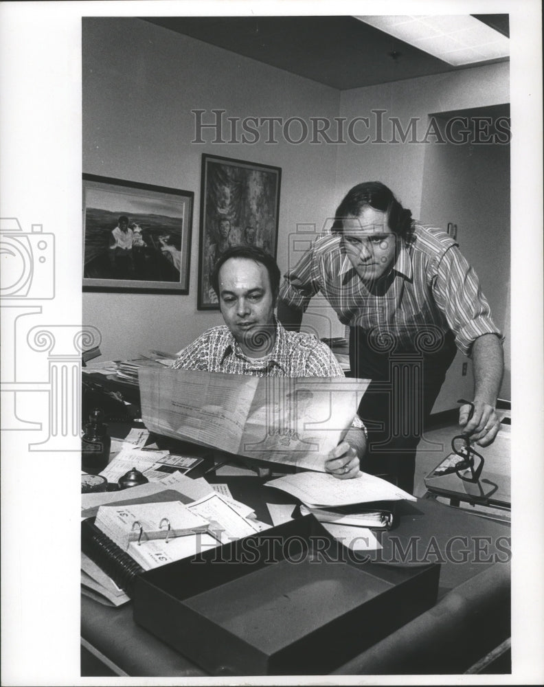 1972 Press Photo News Department Men&#39;s Section of the Milwaukee Journal - Historic Images