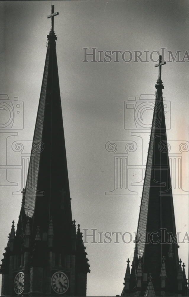 1989 Press Photo The Spires of Gesu Church at Marquette University, Wisconsin-Historic Images