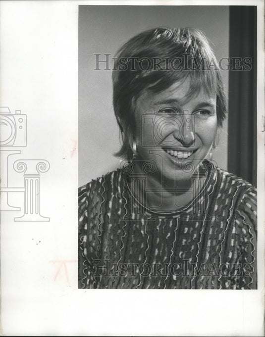 1971 Press Photo Georgie Anne Geyer United States Foreign Correspondent - Historic Images