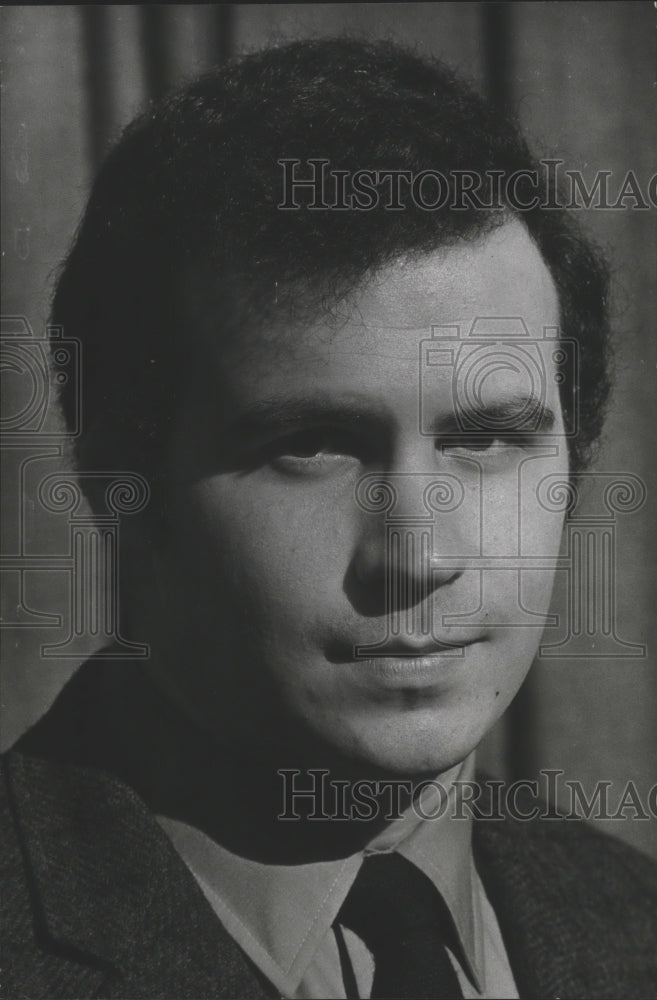 1968 Press Photo Gregory G. Graze, Editor of Daily Cardinal, Milwaukee- Historic Images