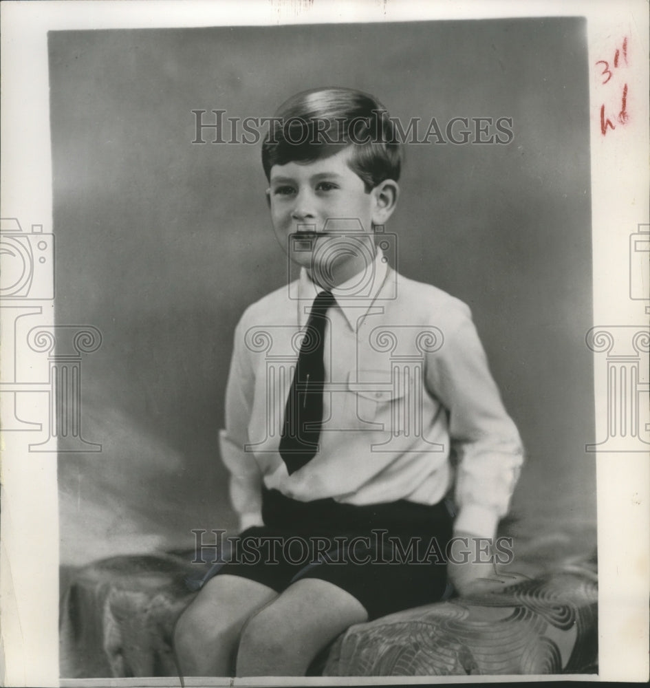 1954 Press Photo Britainâ€s Prince Charles, sixth birthday, London, England. - Historic Images