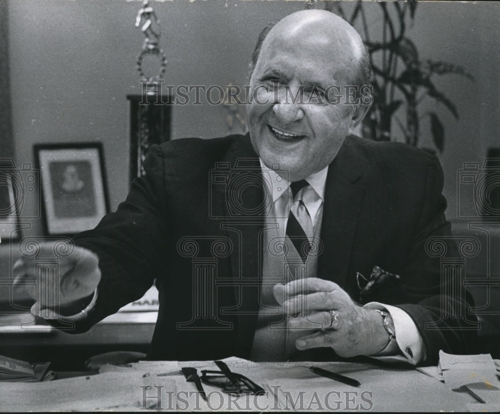 1969 Press Photo Milwaukee City Clerk, Ray Markey - mjb28417 - Historic Images