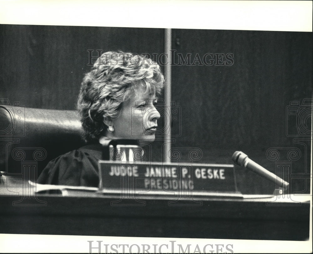 Press Photo Milwaukee Judge Janine P. Geske - mjb28435 - Historic Images