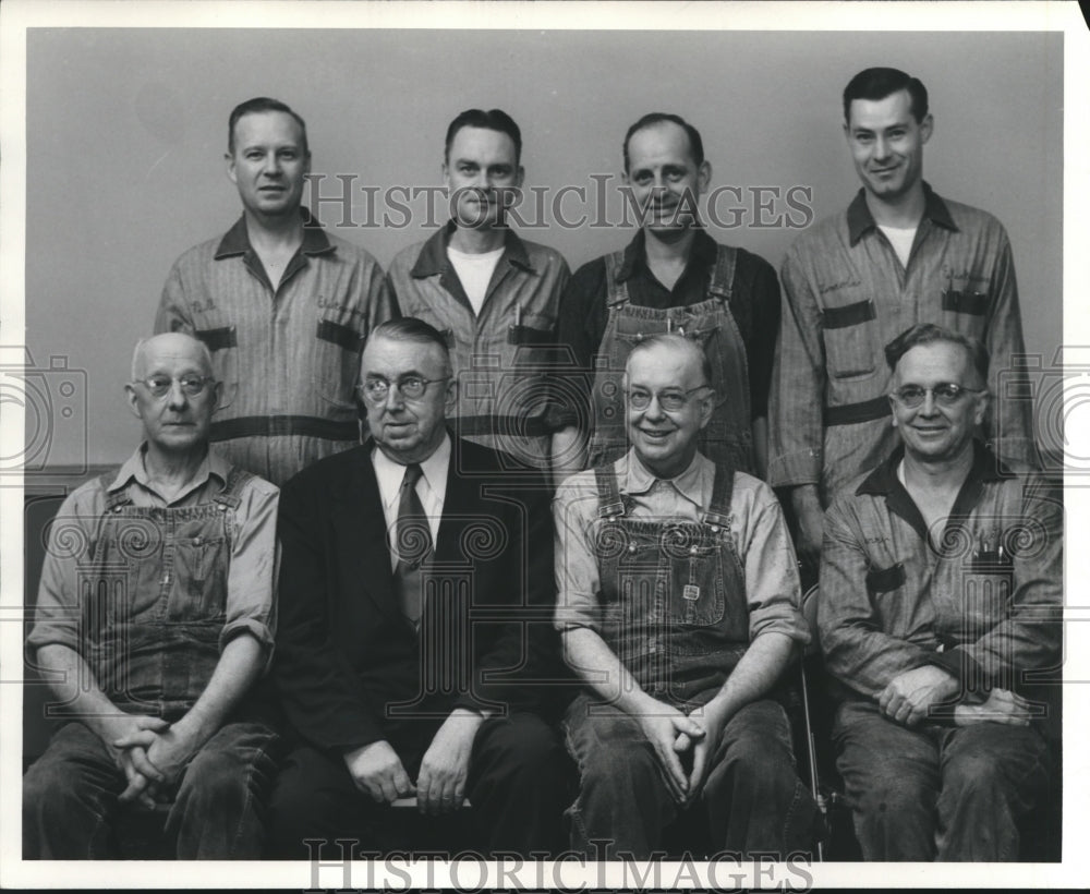 1951 Press Photo Milwaukee Journal staff electricians in Milwaukee, Wisconsin.-Historic Images