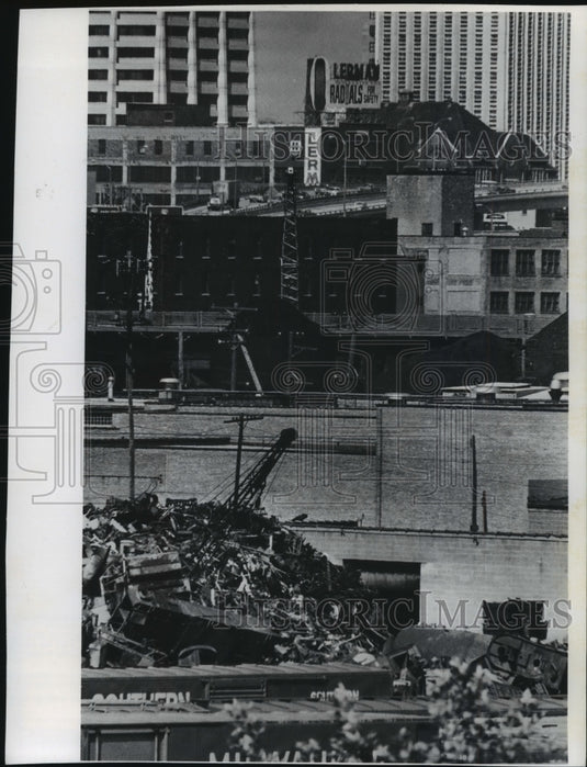 1971 Press Photo Menomonee River Valley, a view from Mitchell Park, Wisconsin. - Historic Images
