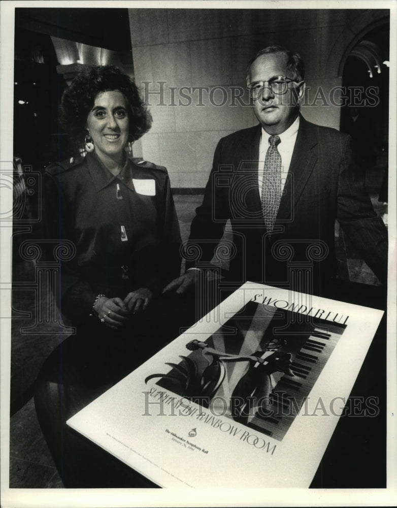1991 Press Photo Richard Glaisner and wife, leadership for Symphony Ball. - Historic Images