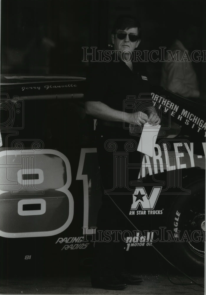 1993 Press Photo Race Car Driver Jerry Glanville - mjb29159 - Historic Images