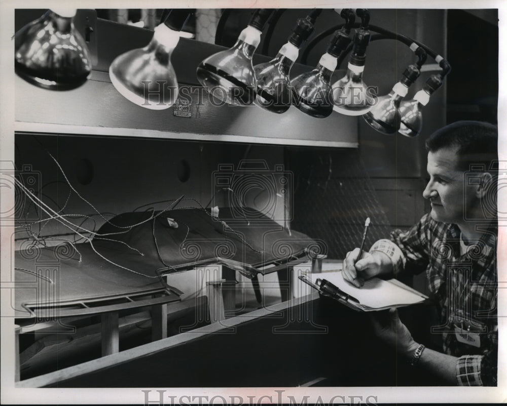 1962 Press Photo Technician Instrument Panel Test Goodyear Tire &amp; Rubber Company- Historic Images