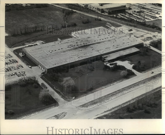 1973 Press Photo Briggs & Stratton Corp. Purchases Plant in Glendale, Wisconsin-Historic Images