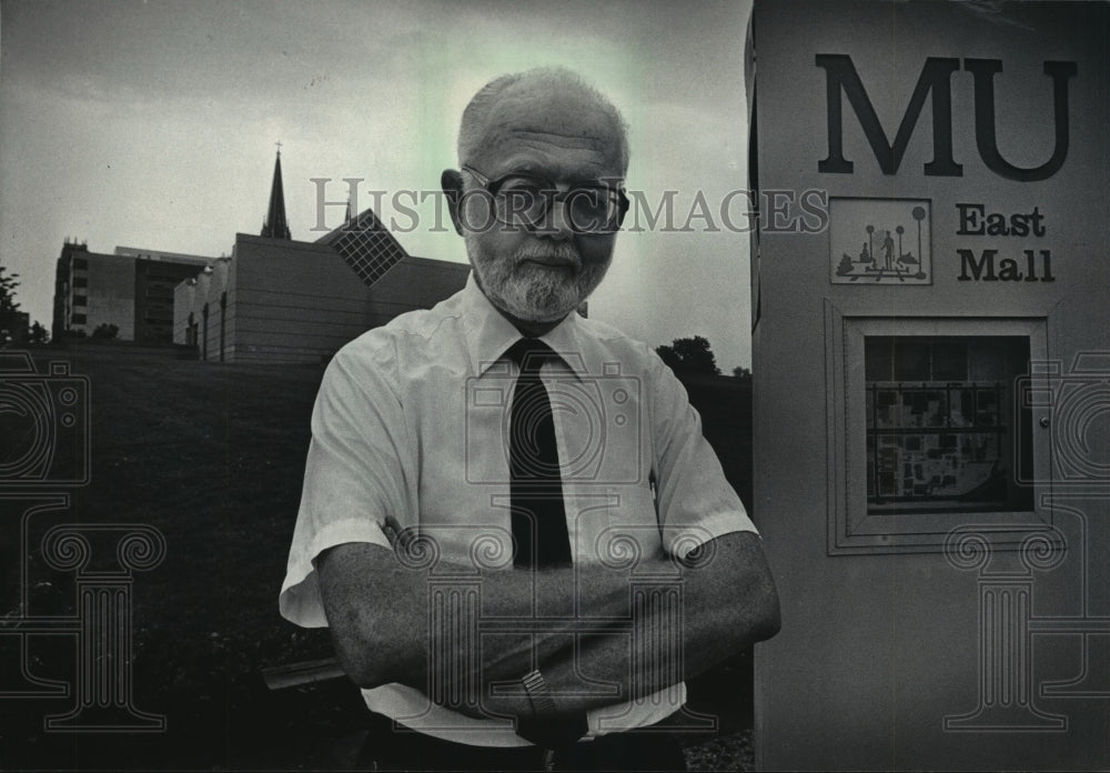 1985 Press Photo William Gleason, director of Marquette University&#39;s Center - Historic Images