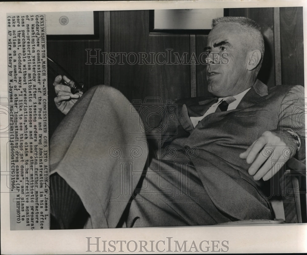 1966 Press Photo Food and Drug Administration Commissioner Dr. James L. Goddard - Historic Images