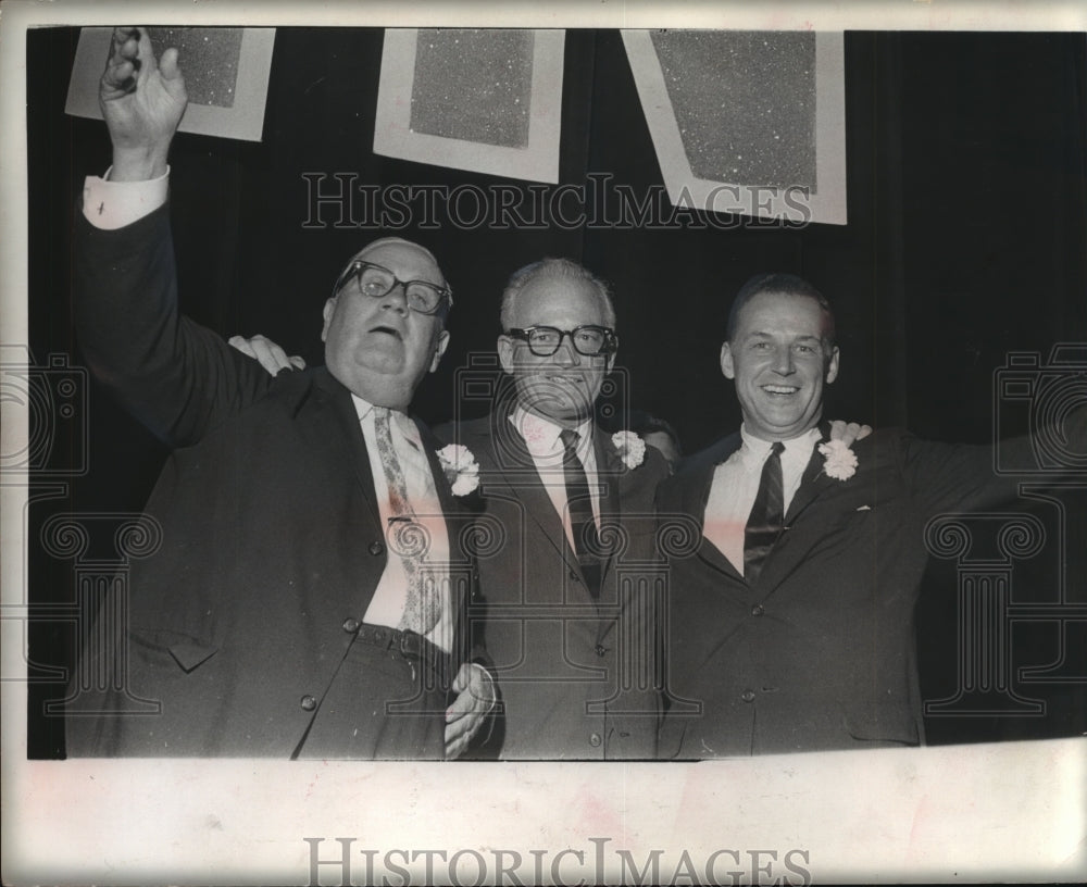 1962 Press Photo Senator Barry Goldwater and Wisconsin Republicans at fundraiser - Historic Images