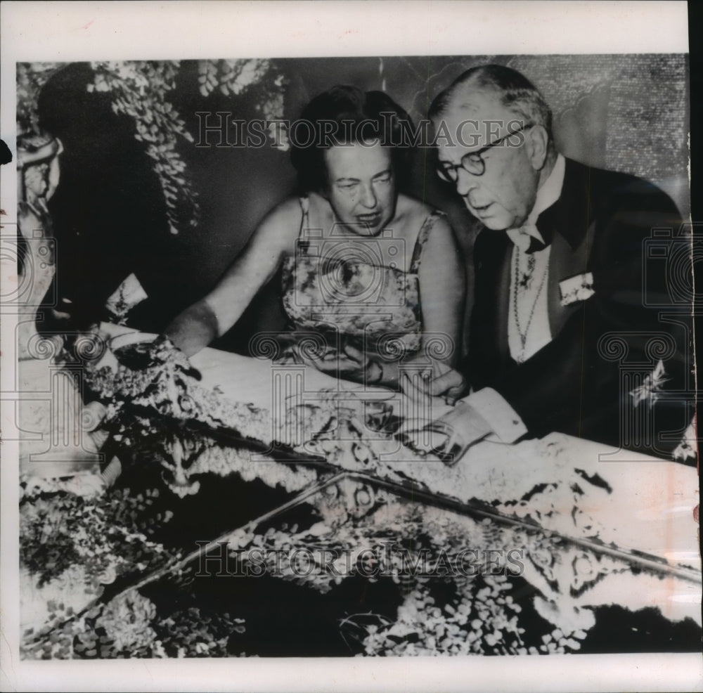 1963 Press Photo Dr. Maria Coeppert-Mayer, Nobel prize winning professor-Historic Images