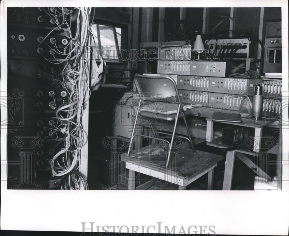 1972 Press Photo Control Panels at Melody Top Theater, Milwaukee, Wisconsin - Historic Images