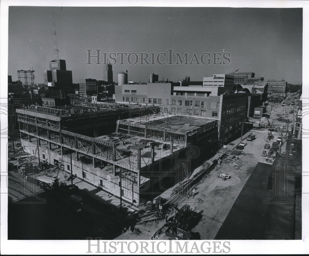 1961 Press Photo The Milwaukee Journal building, new construction - mjb30583-Historic Images