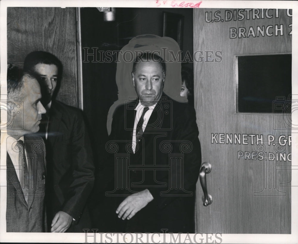 1961 Press Photo Dr Milton Margoles, former medical director, Capitol Hospital - Historic Images