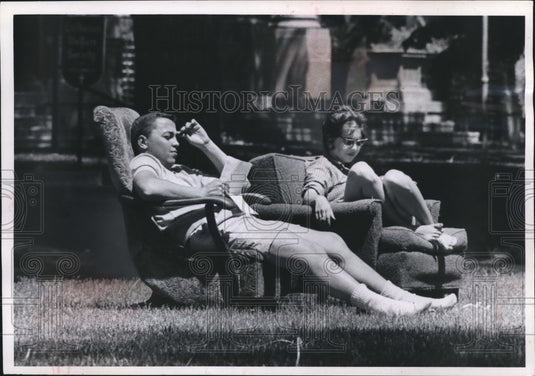 1961 Press Photo Marquette University Students study hour, Memorial Day, - Historic Images
