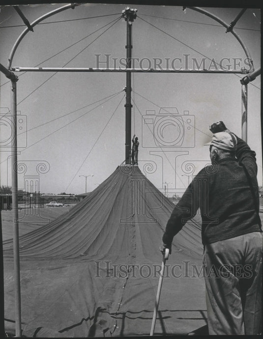 1964 Press Photo MelodyTop theater tent taking shape for opening of show. - Historic Images