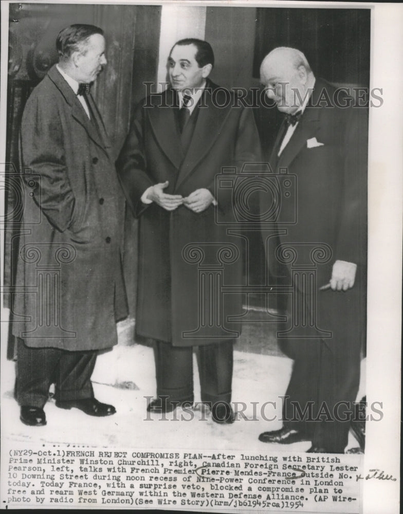 1954 Press Photo Winston Churchill and others at Nine-Power Conference, London. - Historic Images