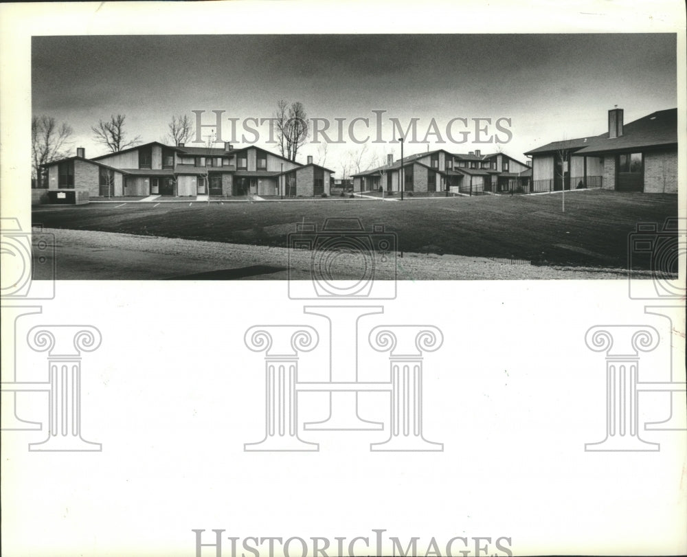 1982 Press Photo New federal housing complex in Menomonee Falls, Wisconsin - Historic Images