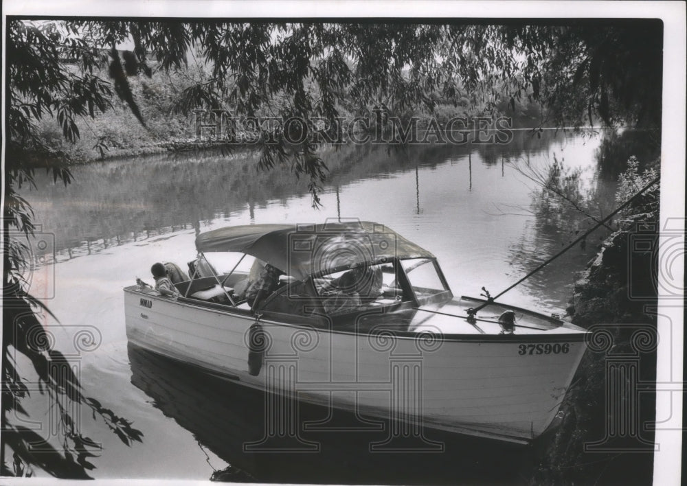 1956 Press Photo Boat resting in the Menomonee River - mjb31677-Historic Images