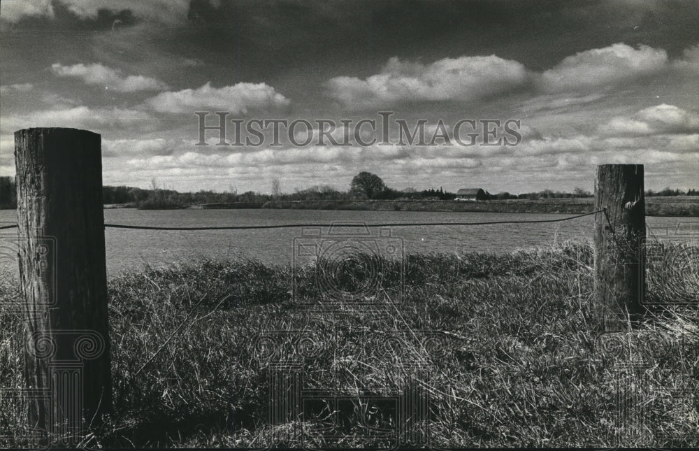 1981 Press Photo A spring-fed quarry in Mequon Wisconsin - Historic Images