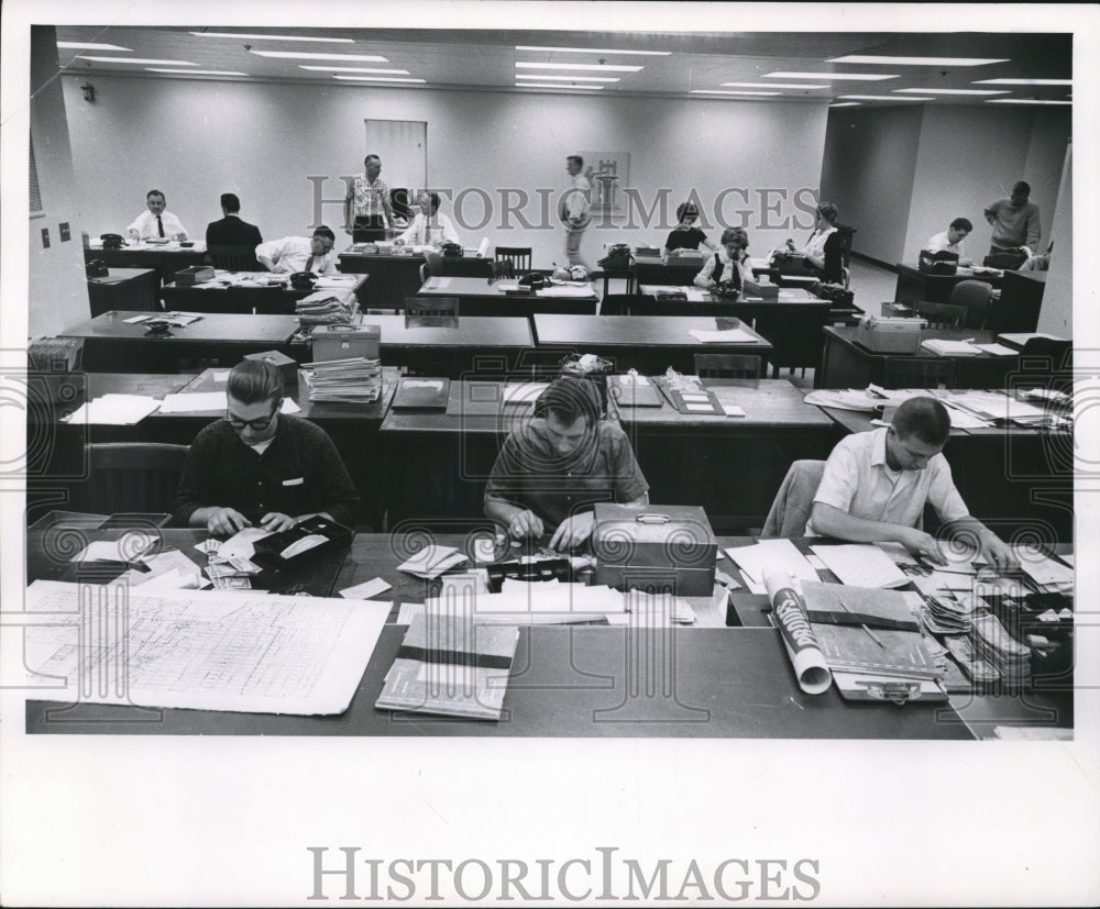 1962 Press Photo Third Floor Sentinel Circulation Department, Milwaukee Journal - Historic Images