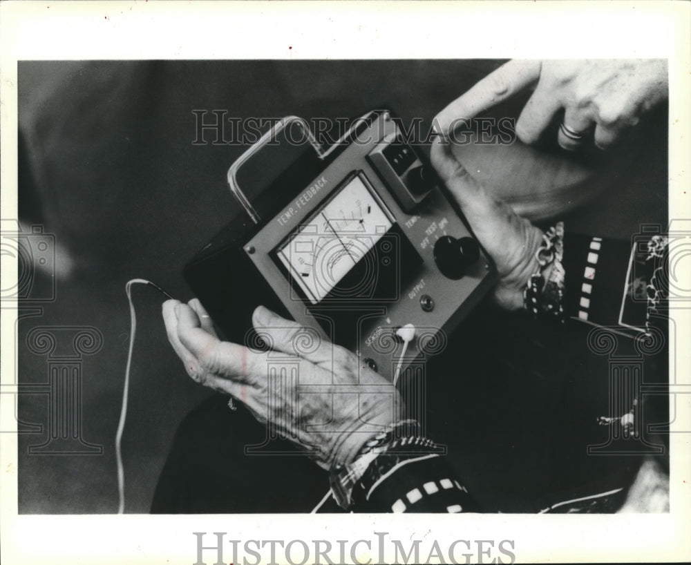 1979 Press Photo Biofeedback Treatment Used at Menninger Clinic, Topeka, Kansas-Historic Images