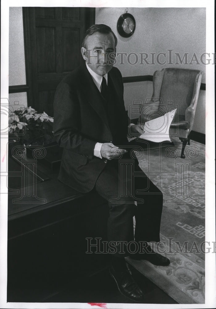 1973 Press Photo Thomas Mahoney, World Wide Life president. - mjb32422 - Historic Images