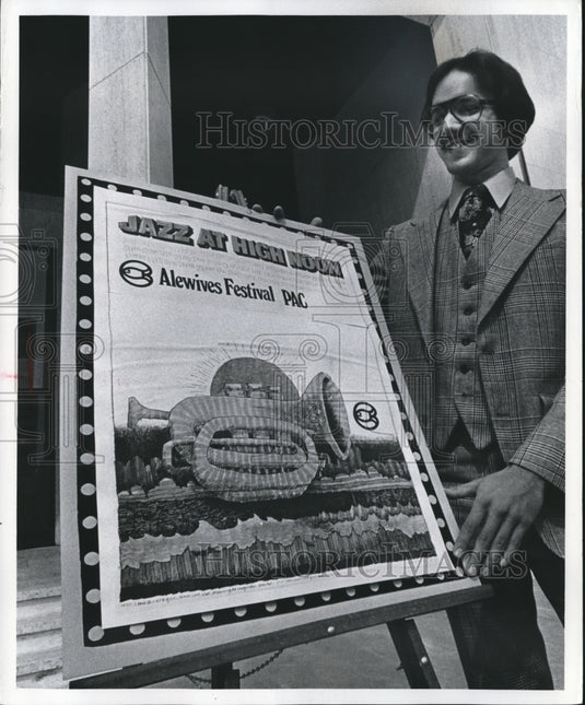 1976 Milwaukee Performing Arts Center's theater manager, Dave Goeb-Historic Images