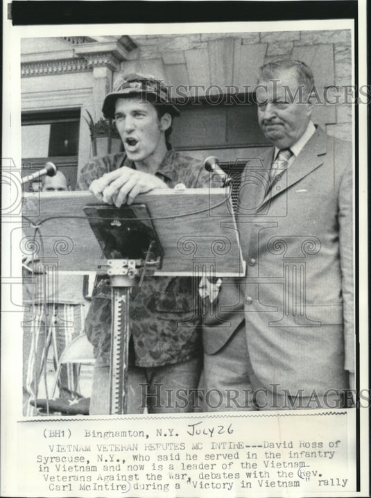 1971 Vietnam Veteran David Hoss with Reverend Carl McIntire at Rally-Historic Images