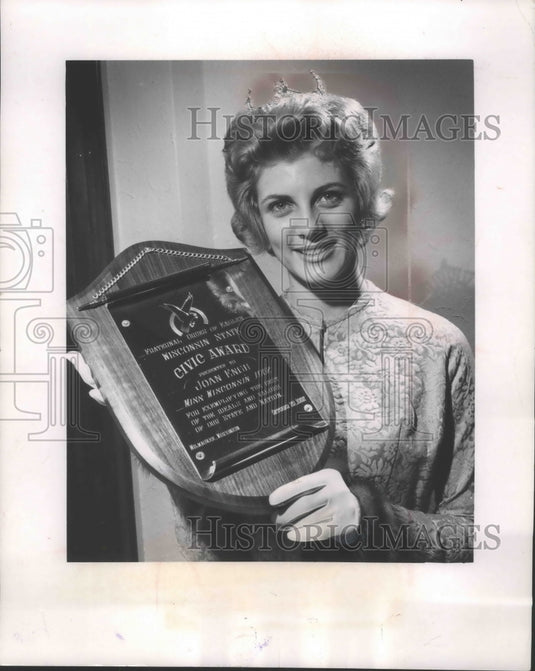 1962 Press Photo Miss Wisconsin, Joan Engh at Eagles Club Dinner Dance - Historic Images
