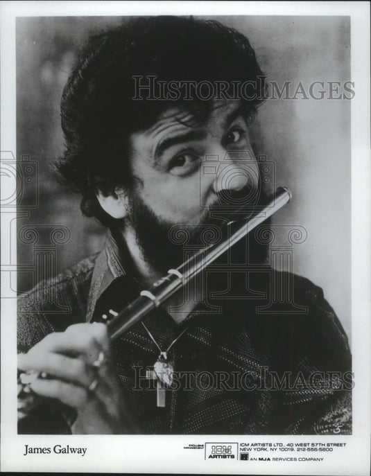 1981 Press Photo Musician James Galway plays flute.  - mjb33608 - Historic Images