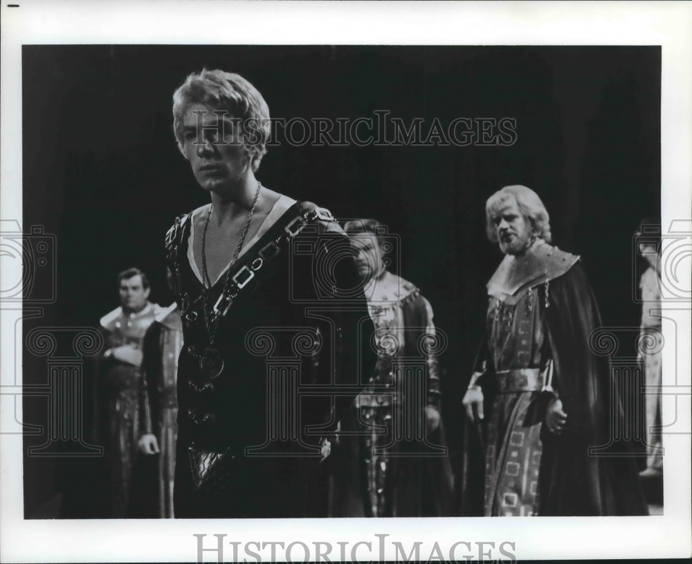 1975 Press Photo Performance by &quot;Classic Theatre-The Humanities in Drama&quot; on PBS - Historic Images