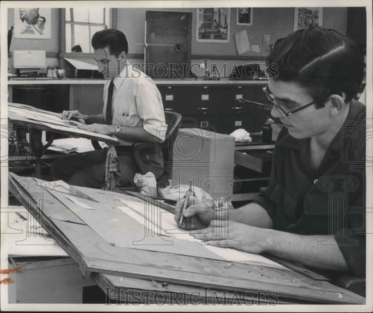 1953 Press Photo Alex Berg,Charles Hughes Lettering Artist, Milwaukee Journal-Historic Images