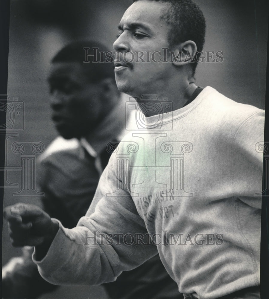 1984 Press Photo Robert Hackett top sprinter of UW Madison Track Team - Historic Images