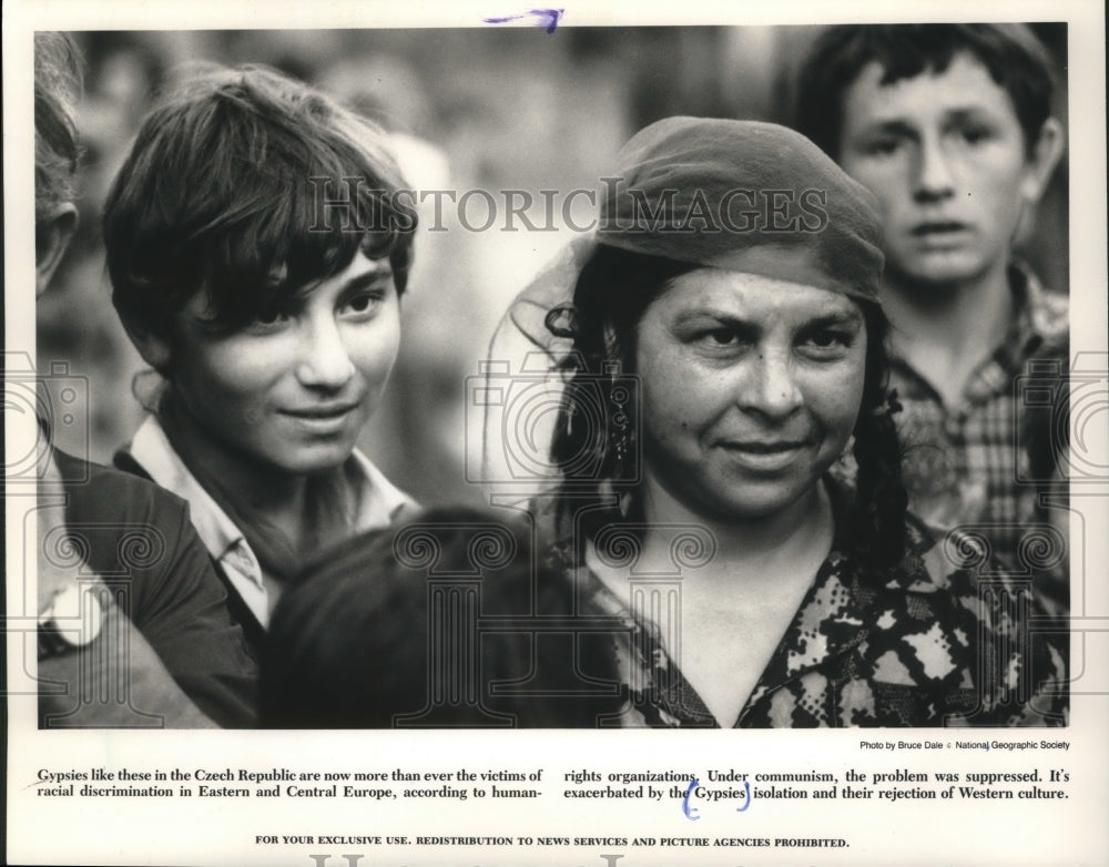 1995 Press Photo Gypsies from Czech Republic say they are discriminated against. - Historic Images