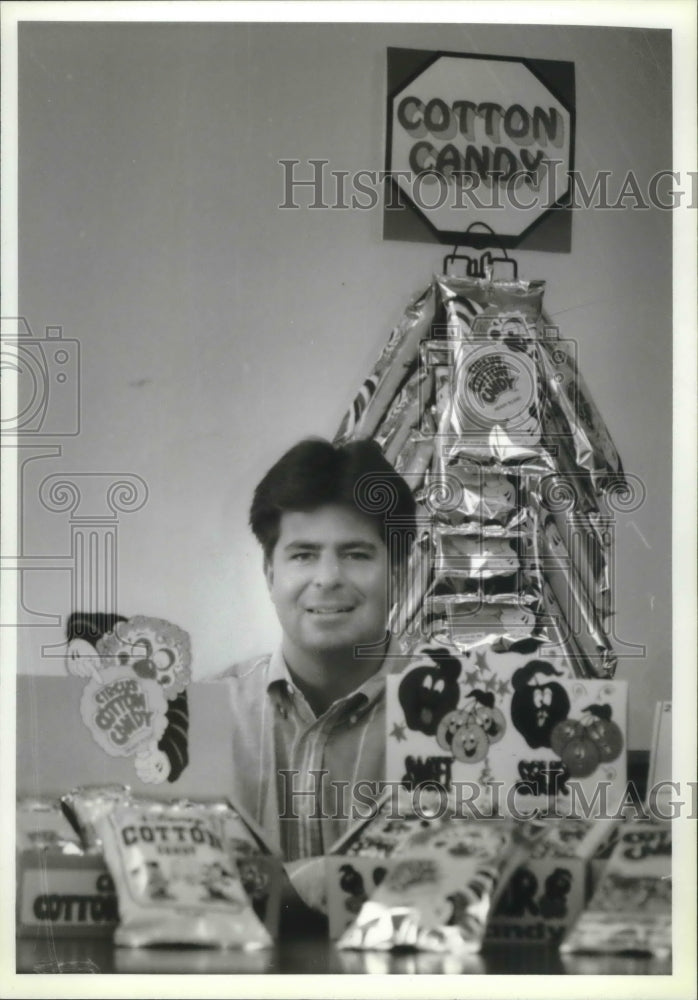 1993 Press Photo Alex Miller, VP, Mama Irene&#39;s Specialty Candies - mjb42214 - Historic Images