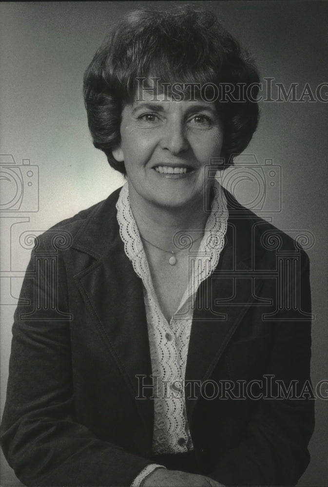 1983 Press Photo portrait of author of &quot;Food, Teens and Behavior&quot;, Barbara Reed - Historic Images