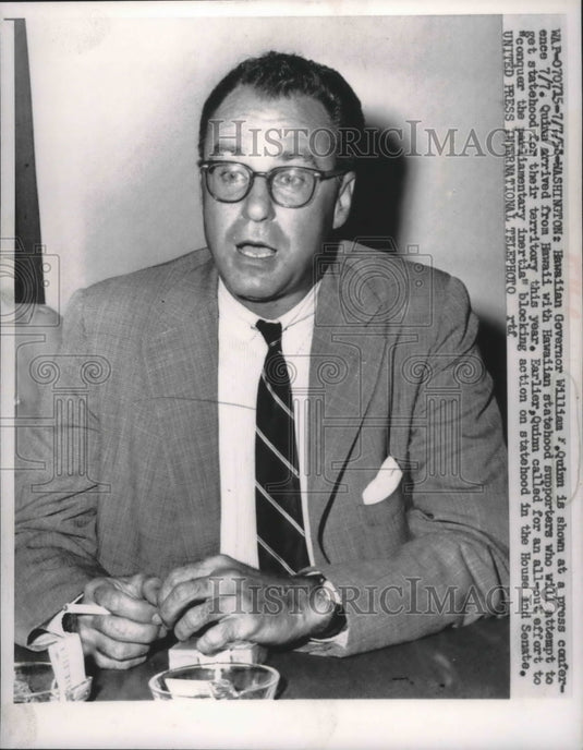1958 Press Photo Governor William Quinn, Hawaii at press conference - mjb42416 - Historic Images
