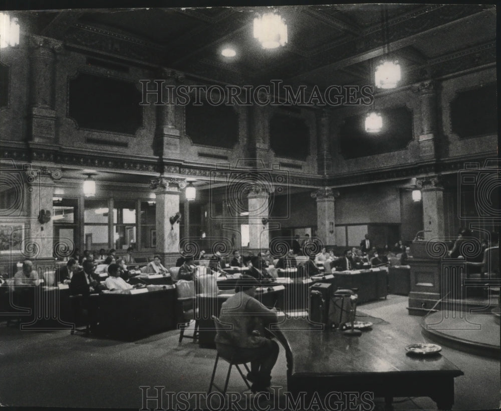 1970 Press Photo Wisconsin&#39;s Common Council debates over Model Cities program - Historic Images