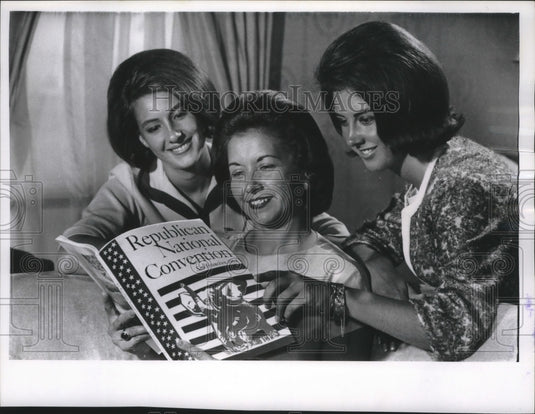 1964 Press Photo Stephanie Miller and daughters, San Francisco, California. - Historic Images