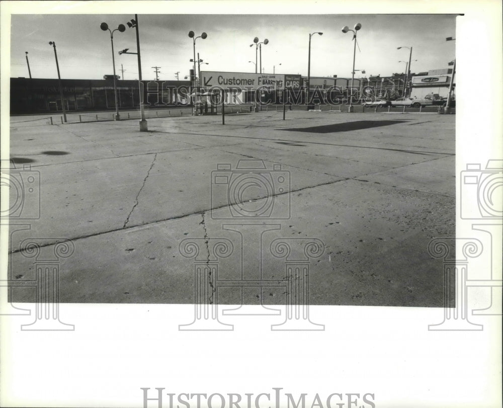 1981 Press Photo Quinleuan Buick, empty lot - mjb43087 - Historic Images