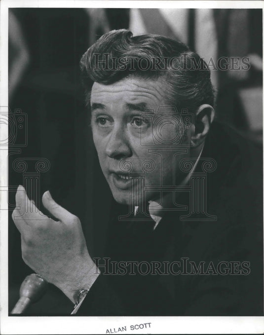 1972 Press Photo Milwaukee Mayor Henry Maier speaks - mjb44693 - Historic Images