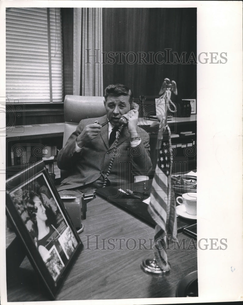 1968 Press Photo Mayor Henry W. Maier talking on the phone. - mjb44734-Historic Images