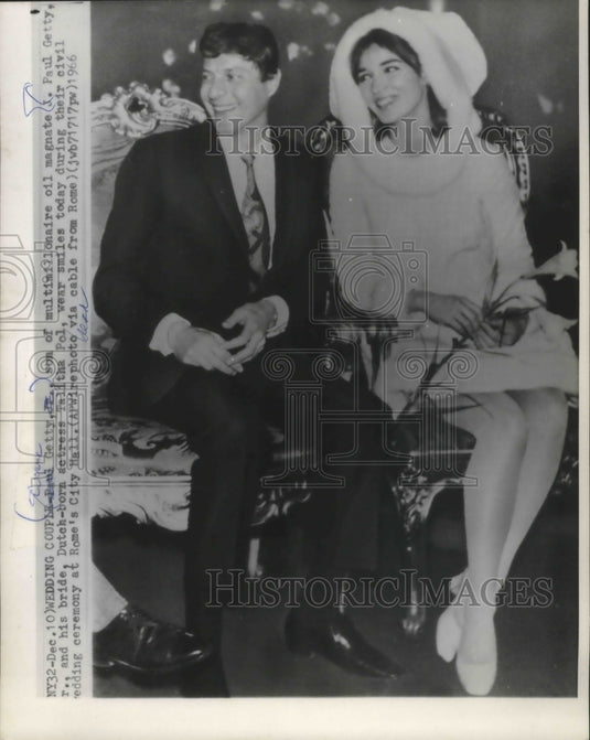 1966 Eugene Getty and Talitha Pol wed at Rome's City Hall.-Historic Images