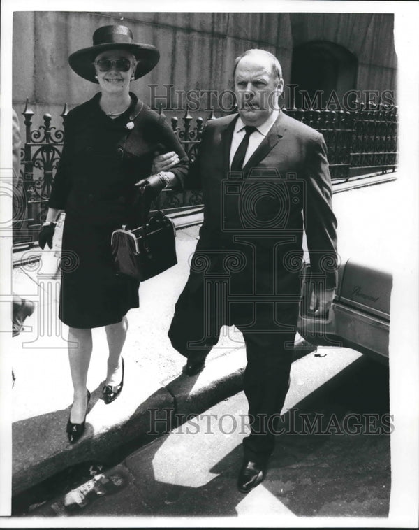 1968 Press Photo Ginger Rogers accompanied her husband William Marshal ...