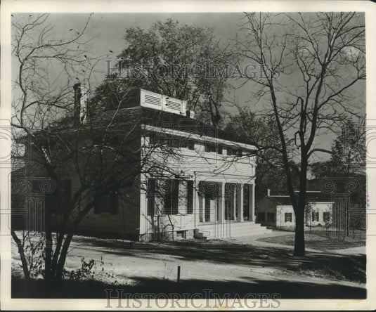 1953 Home of Julia Robison, daughter of the Wades, of Wade House-Historic Images