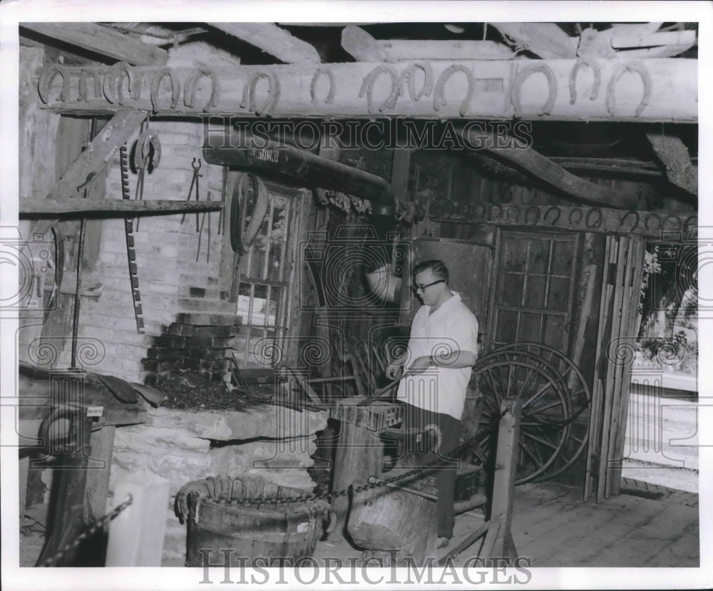 1955 Press Photo Wade's Blacksmith Shop on River Mullett, Greenbush, Wisconsin - Historic Images